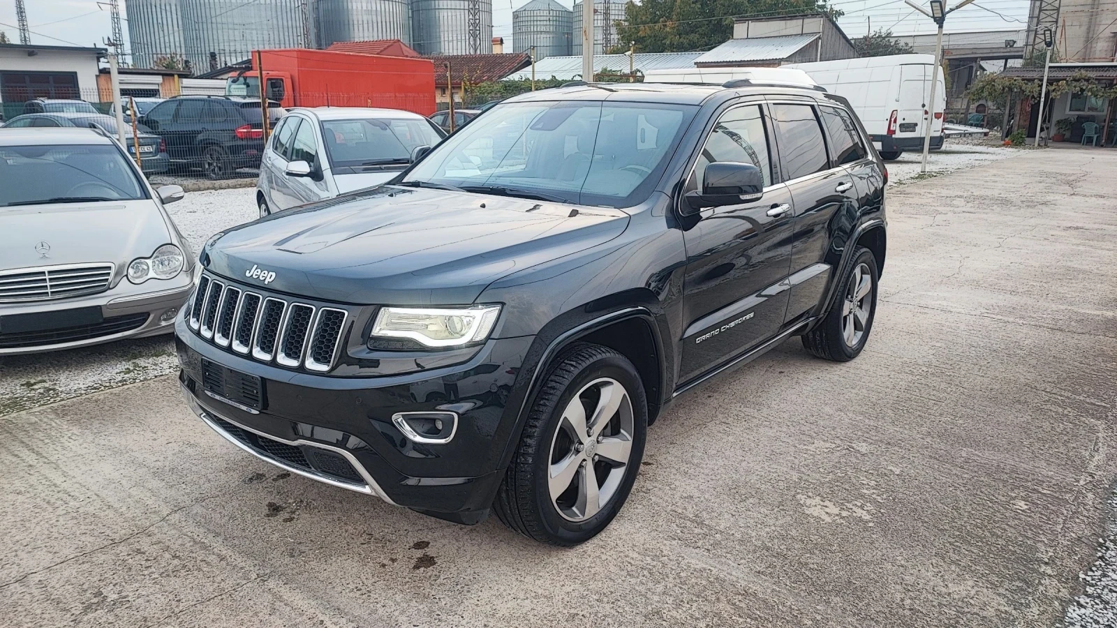 Jeep Grand cherokee 3.0 DIESEL OVERLAND 4X4 | Mobile.bg — изображение 1