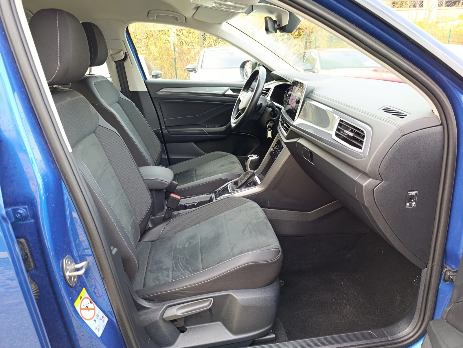 VW T-Roc 1.5 TSI DSG Гаранция - изображение 9