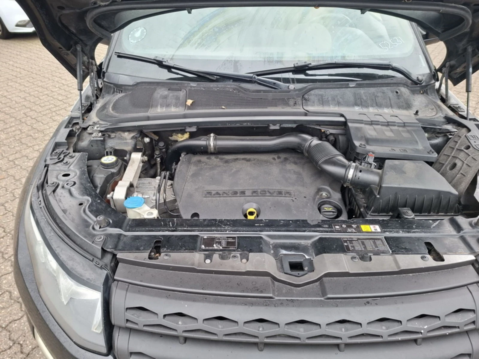 Land Rover Range Rover Evoque 2.2D | AWD | Автоматик  | Всички екстри , снимка 14 - Автомобили и джипове - 53752954