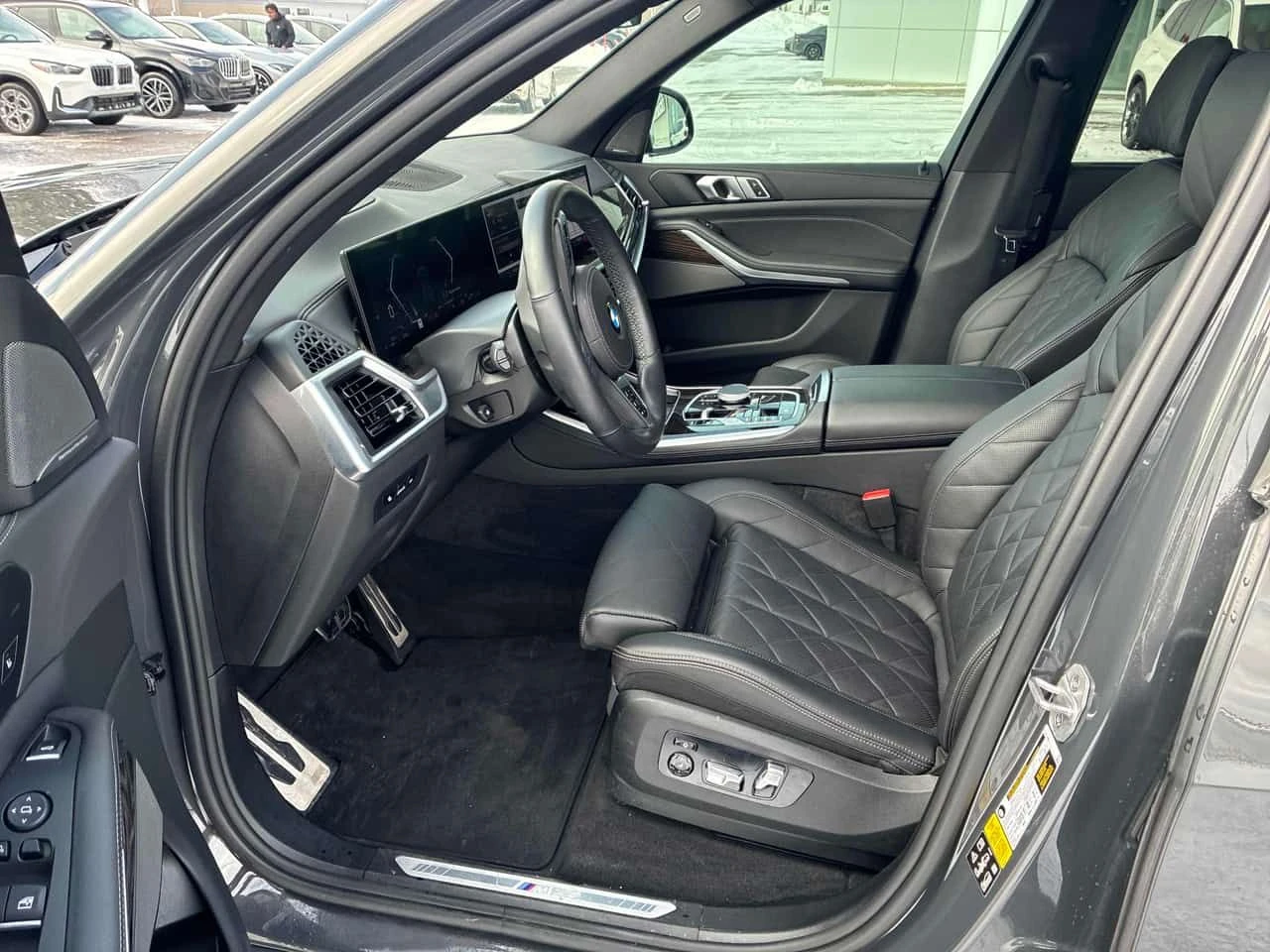 BMW X5 xDrive40i M SPORT/DIS/PANO/360/H/K, снимка 7 - Автомобили и джипове - 53830317