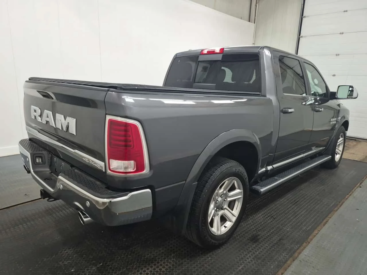 Dodge RAM 1500 * Limited* АВТОКРЕДИТ БЕЗ ПЪРВОНАЧАЛНА ВНОСКА* , снимка 13 - Автомобили и джипове - 54587011