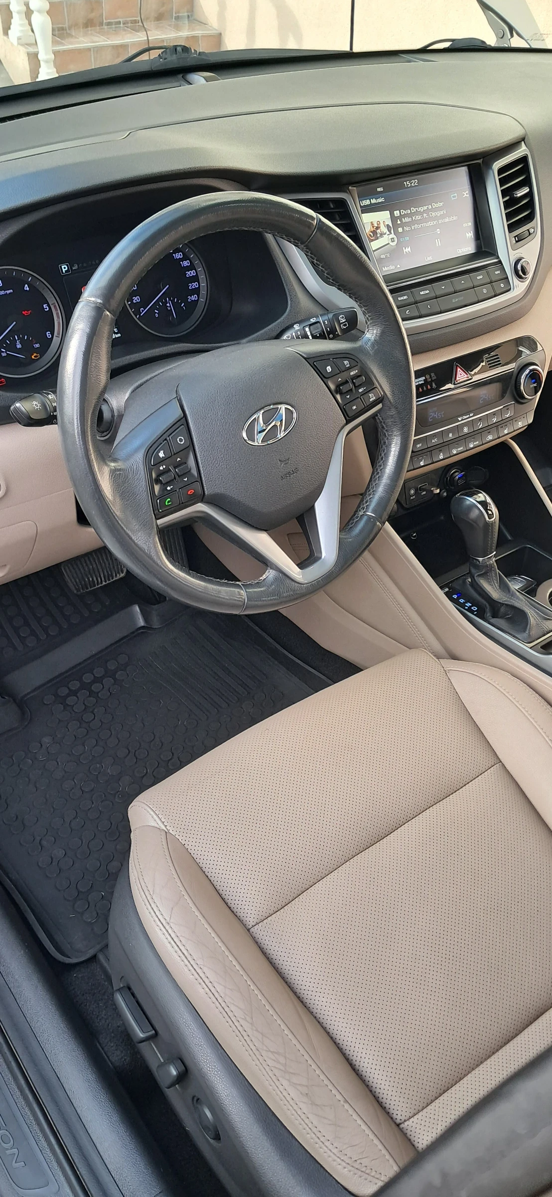 Hyundai Tucson 2.0 Disel 4?4 , снимка 6 - Автомобили и джипове - 55843433