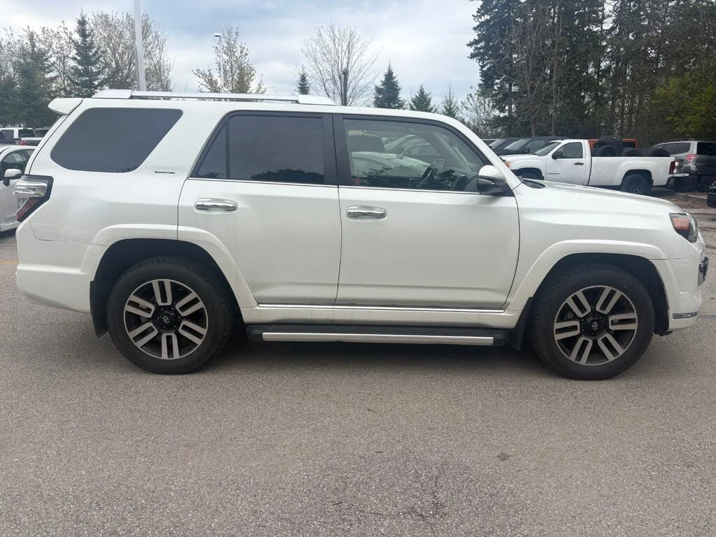 Toyota 4runner 4.0* V6* ПОДГРЕВ* КАМЕРА* КЕЙЛЕС* LANE* ASSIST, снимка 3 - Автомобили и джипове - 55434128