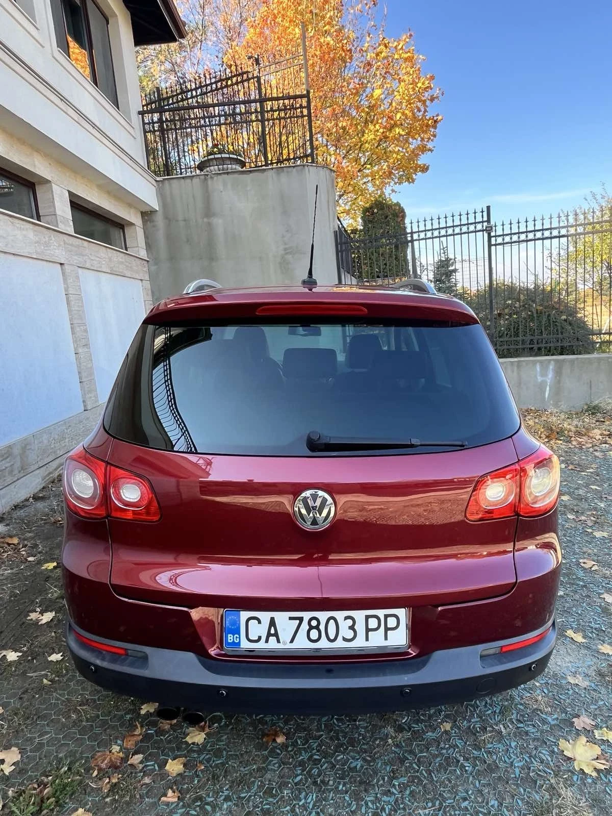 VW Tiguan, снимка 7 - Автомобили и джипове - 56643418
