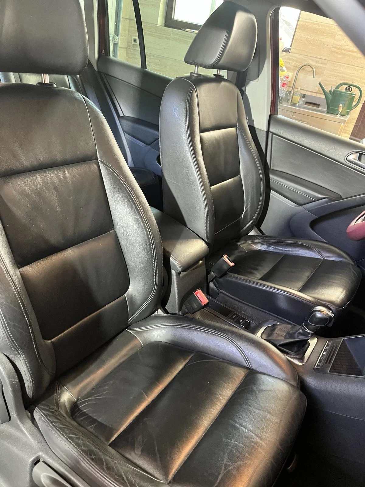 VW Tiguan, снимка 17 - Автомобили и джипове - 56643418