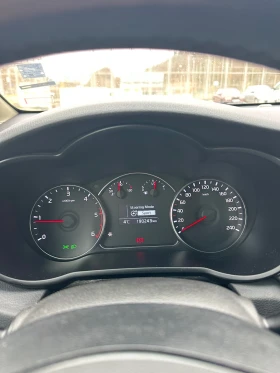 Kia Carens 1.7 CRDI, снимка 13