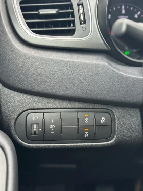 Kia Carens 1.7 CRDI, снимка 16