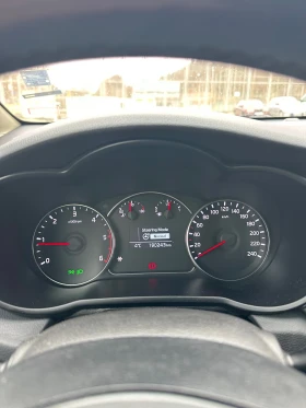Kia Carens 1.7 CRDI, снимка 14