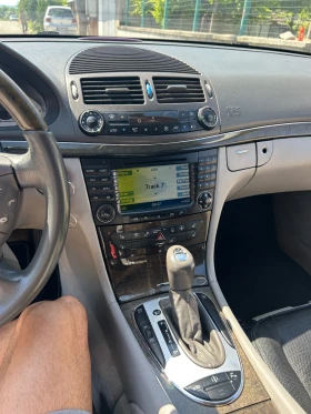 Mercedes-Benz E 500, снимка 6