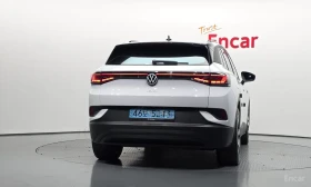 VW ID.4 PRO/360/ПАНОРАМА/ПОДГРЕВ/IQ LED MATRIX/ДИСТОРНИК | Auto.bg — изображение 4