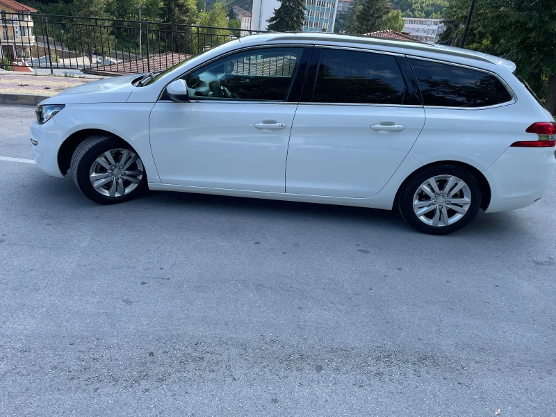 Peugeot 308 SW 1.6 blueHdi * Регистрирана* , снимка 3 - Автомобили и джипове - 46816090