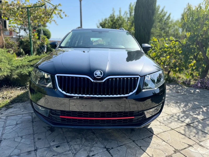 Skoda Octavia Executive, снимка 3 - Автомобили и джипове - 47493442