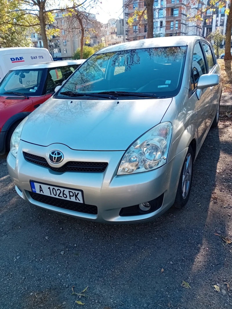 Toyota Corolla verso D-4D, снимка 1 - Автомобили и джипове - 48242277