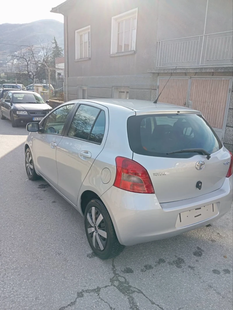 Toyota Yaris 1.3wwt, снимка 6 - Автомобили и джипове - 48515723