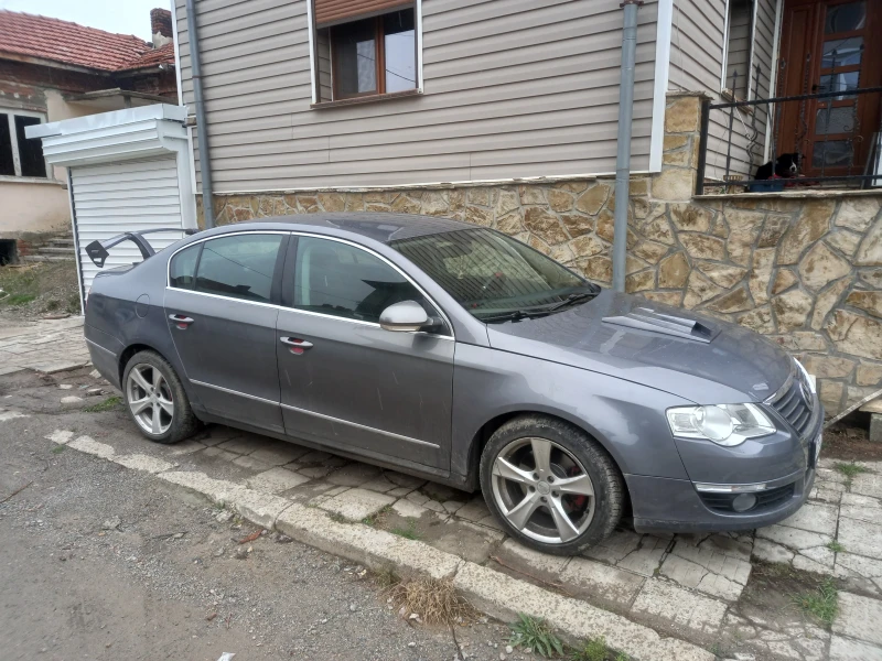 VW Passat, снимка 1 - Автомобили и джипове - 48655256