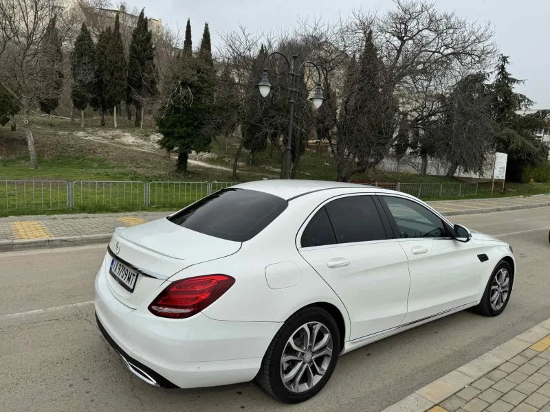 Mercedes-Benz C 220 Седан , снимка 3 - Автомобили и джипове - 49088702