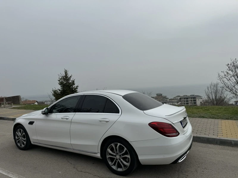 Mercedes-Benz C 220 Седан , снимка 2 - Автомобили и джипове - 49088702