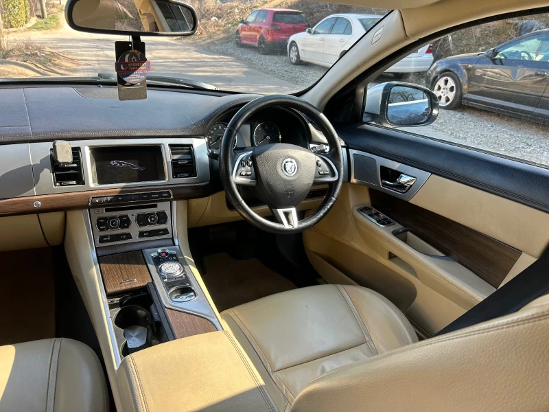 Jaguar Xf 2.2, снимка 9 - Автомобили и джипове - 49229921