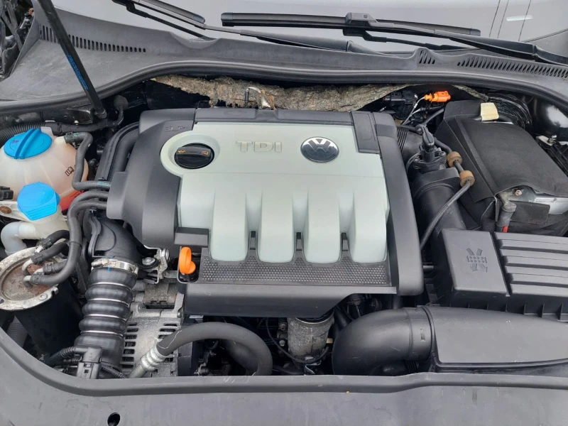 VW Golf 1.9 TDI ТОП!, снимка 15 - Автомобили и джипове - 50414543