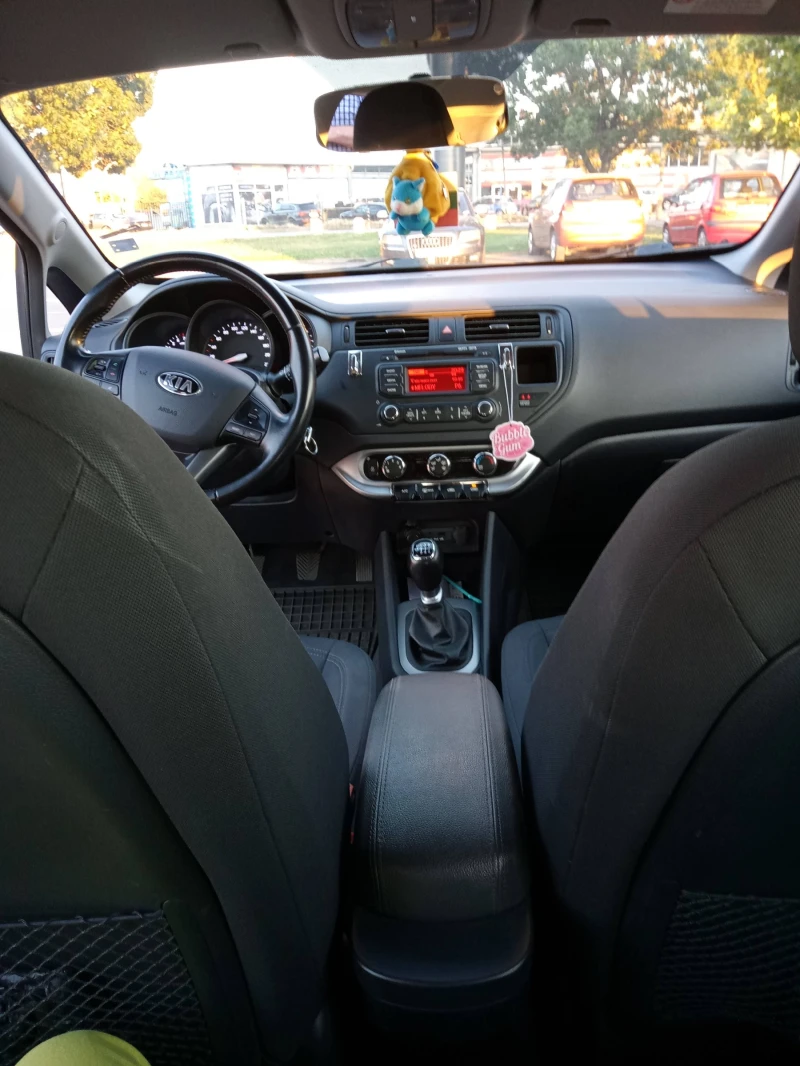 Kia Rio, снимка 12 - Автомобили и джипове - 52922542