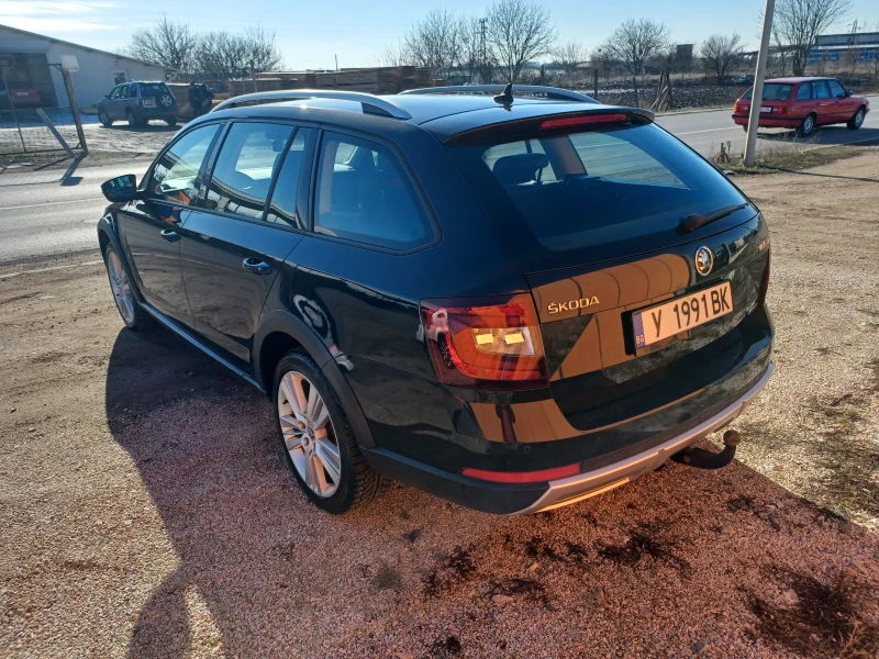 Skoda Octavia Scout, снимка 11 - Автомобили и джипове - 52490744