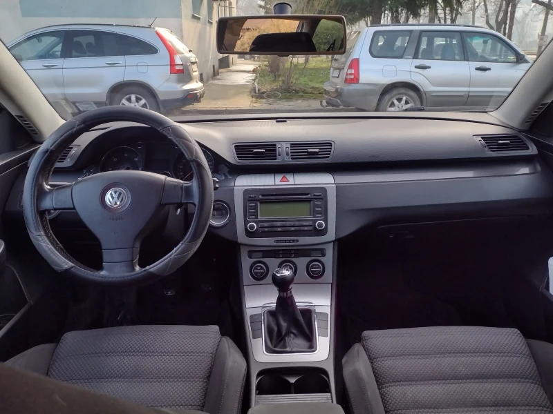 VW Passat, снимка 8 - Автомобили и джипове - 53233059