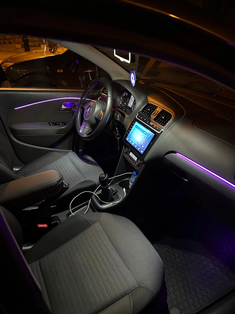 VW Polo, снимка 13 - Автомобили и джипове - 53251764