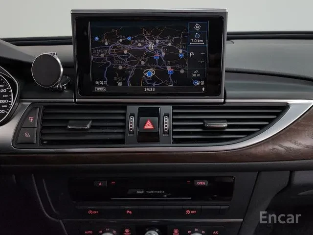 Audi A6 !C7!* АвтоКредит* Цена до БГ* , снимка 12 - Автомобили и джипове - 53611860