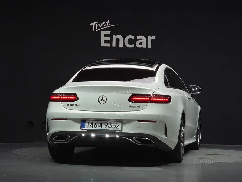 Mercedes-Benz E 300 E300d 4MATIC Coupe| 245�.�. | Mobile.bg � ����������� 4