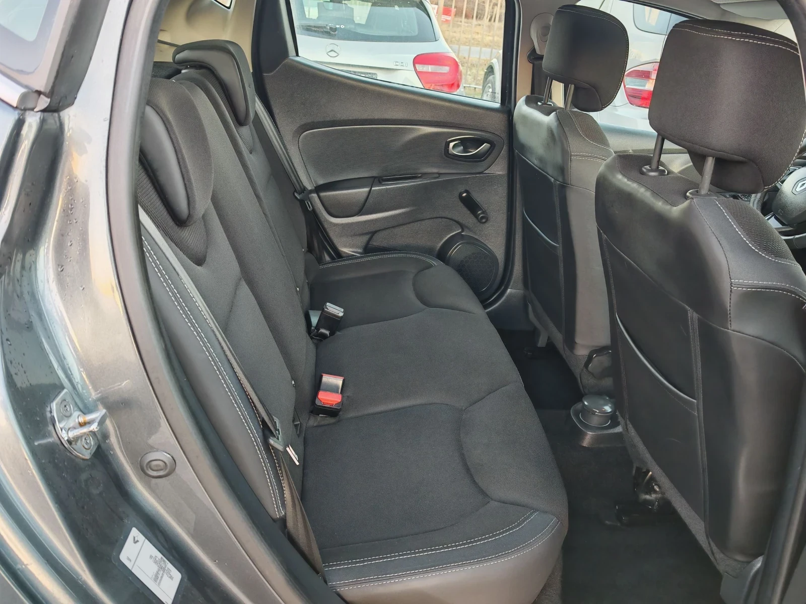 Renault Clio 0.9TCe, 90к.с., НАВИ, АВТОПИЛОТ, GPL, FACELIFT | Mobile.bg — изображение 13