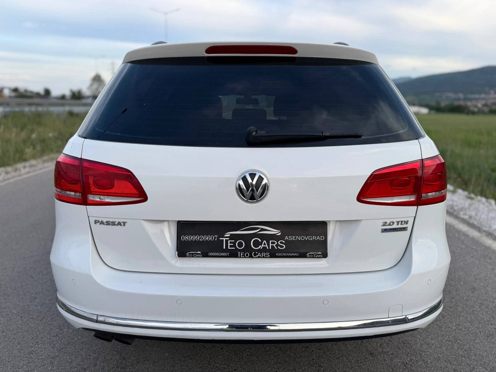 VW Passat 2.0 TDI / DSG AVTOMAT / NAVI / PARKTRONIC  - изображение 7
