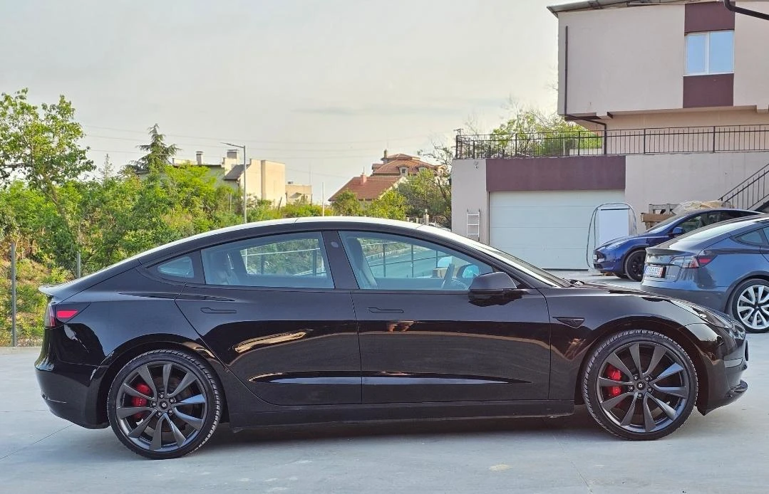 Tesla Model 3  4х4 Европейска Performance - изображение 5