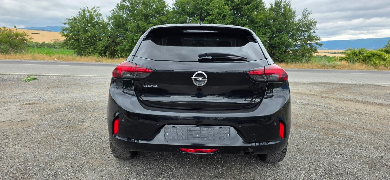 Opel Corsa 1.2I-Elegance-101hp - изображение 4
