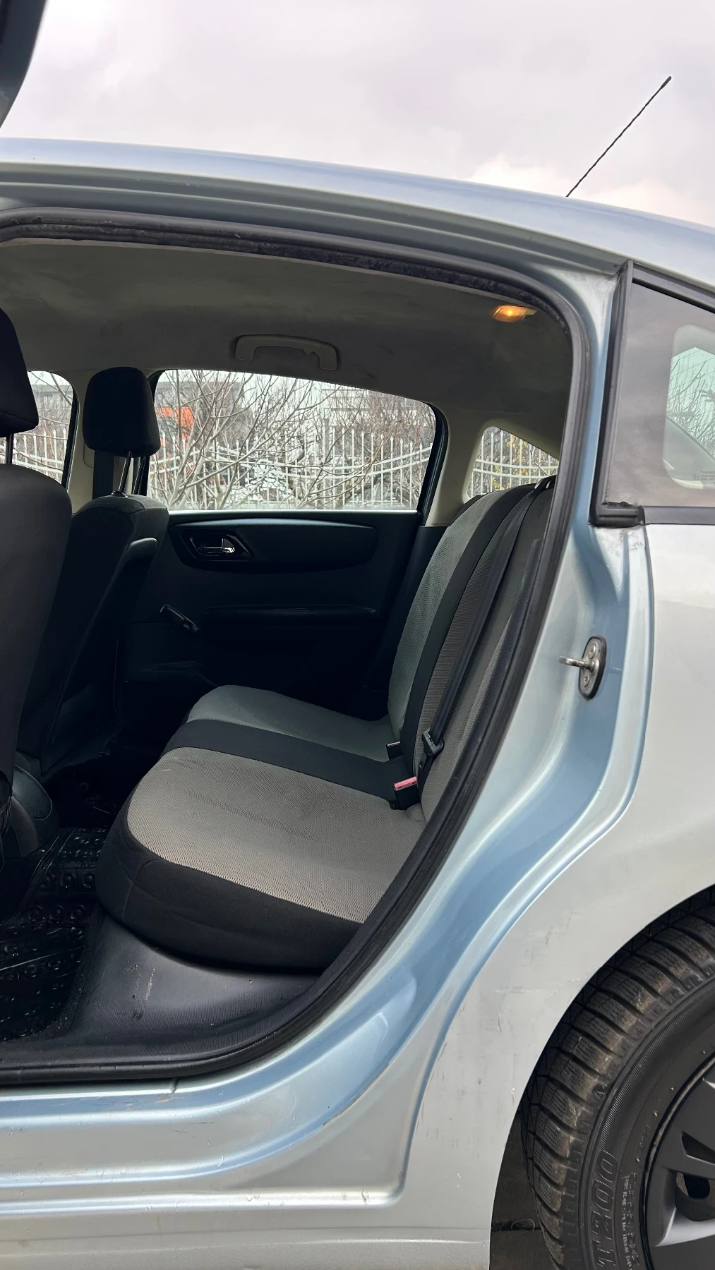 Citroen C4 1.4i - изображение 10