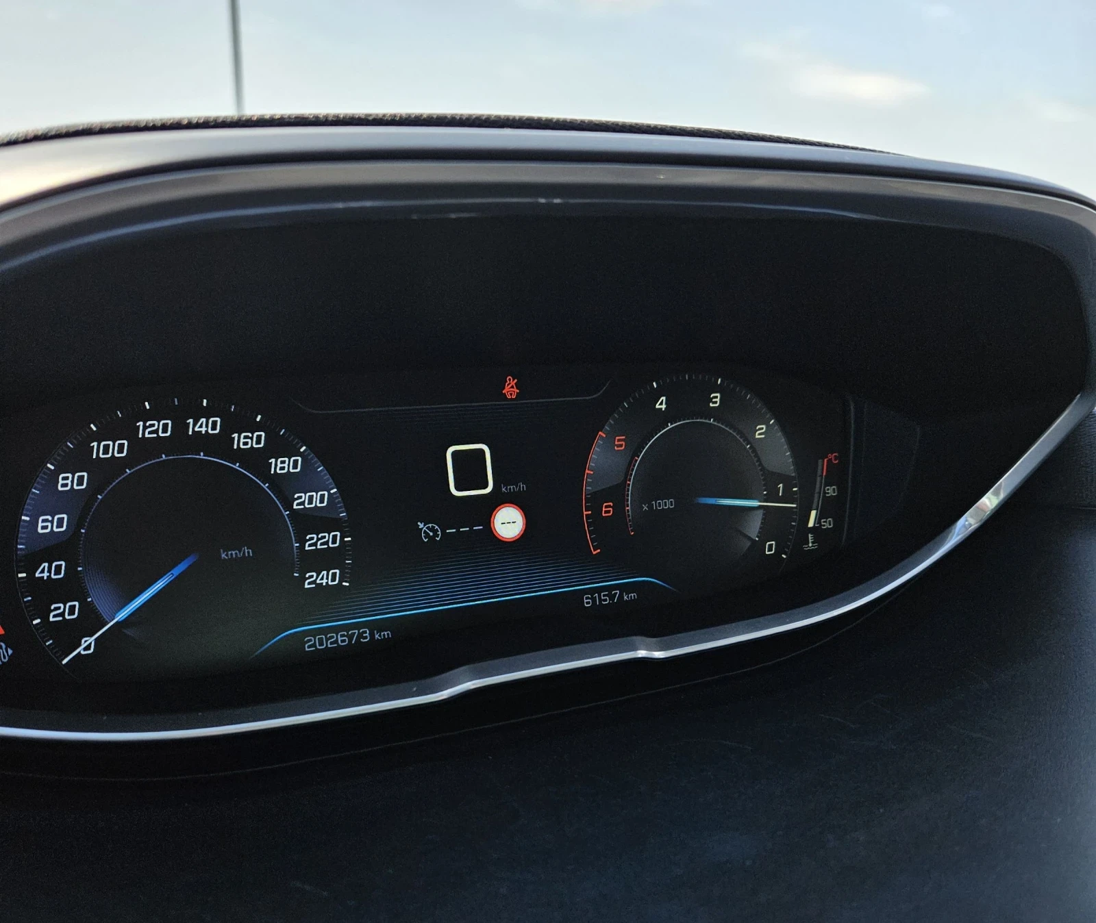 Peugeot 3008 BlueHDI 120kc GT Line Евро6B, снимка 15 - Автомобили и джипове - 53786555