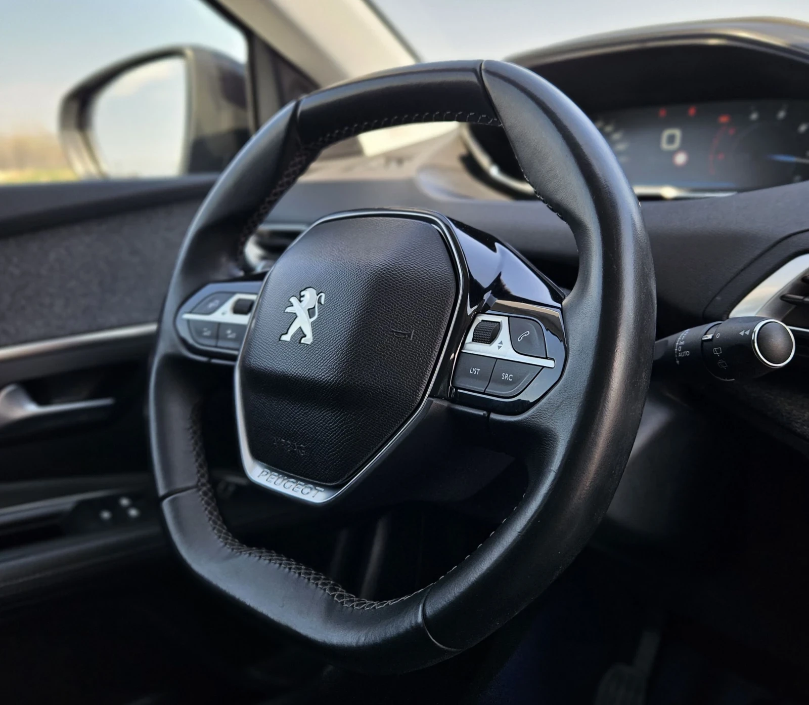 Peugeot 3008 BlueHDI 120kc GT Line Евро6B, снимка 12 - Автомобили и джипове - 53786555