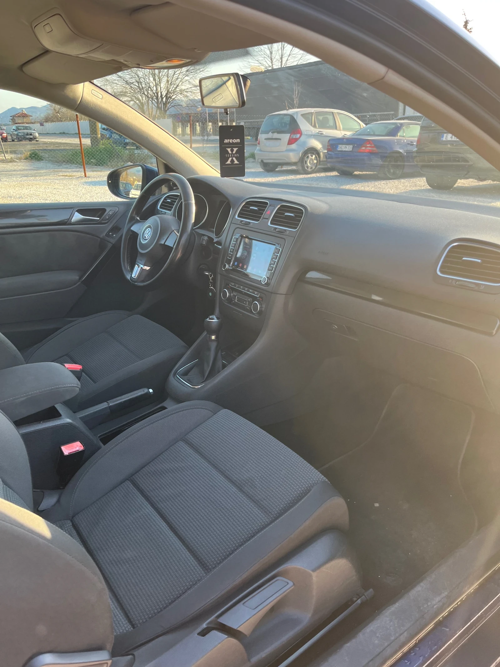 VW Golf, снимка 9 - Автомобили и джипове - 53850126