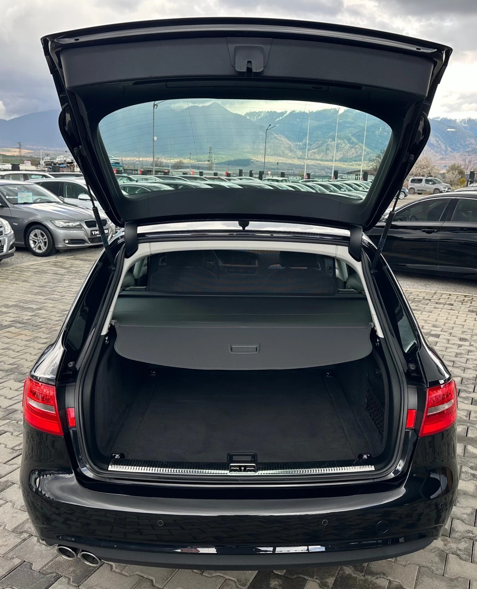 Audi A4 2.0TDI* 150kc* LED* NAVI* AVTOMATIK* , снимка 17 - Автомобили и джипове - 54092436