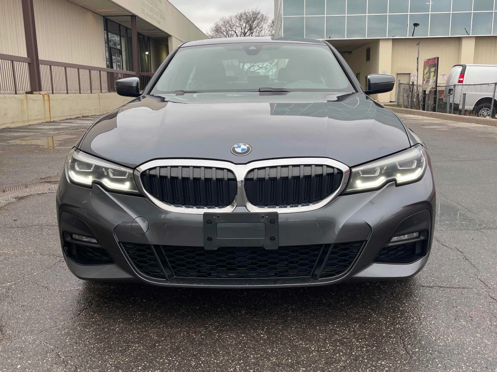 BMW 330 ПОДГРЕВ * ПАНОРАМА * MPACK * CAR FAX