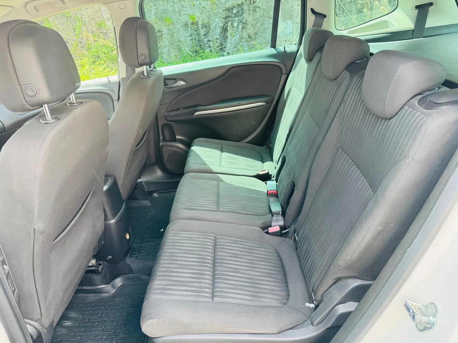 Opel Zafira, снимка 11 - Автомобили и джипове - 54244844