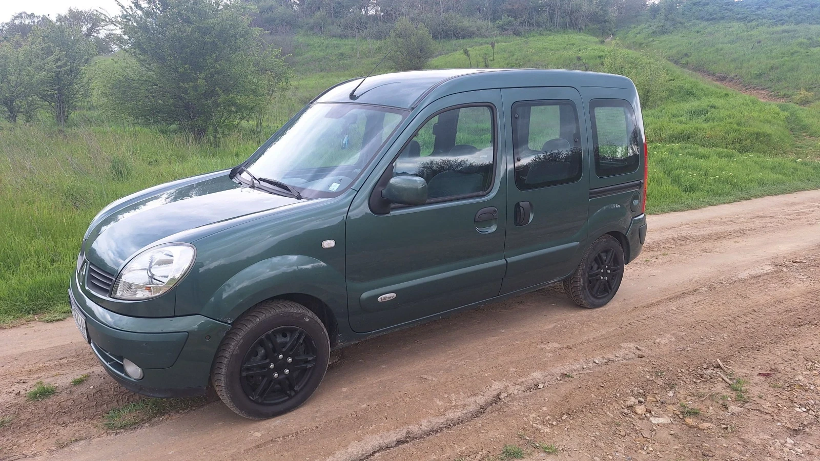 Renault Kangoo 1.2i , снимка 2 - Автомобили и джипове - 54408225