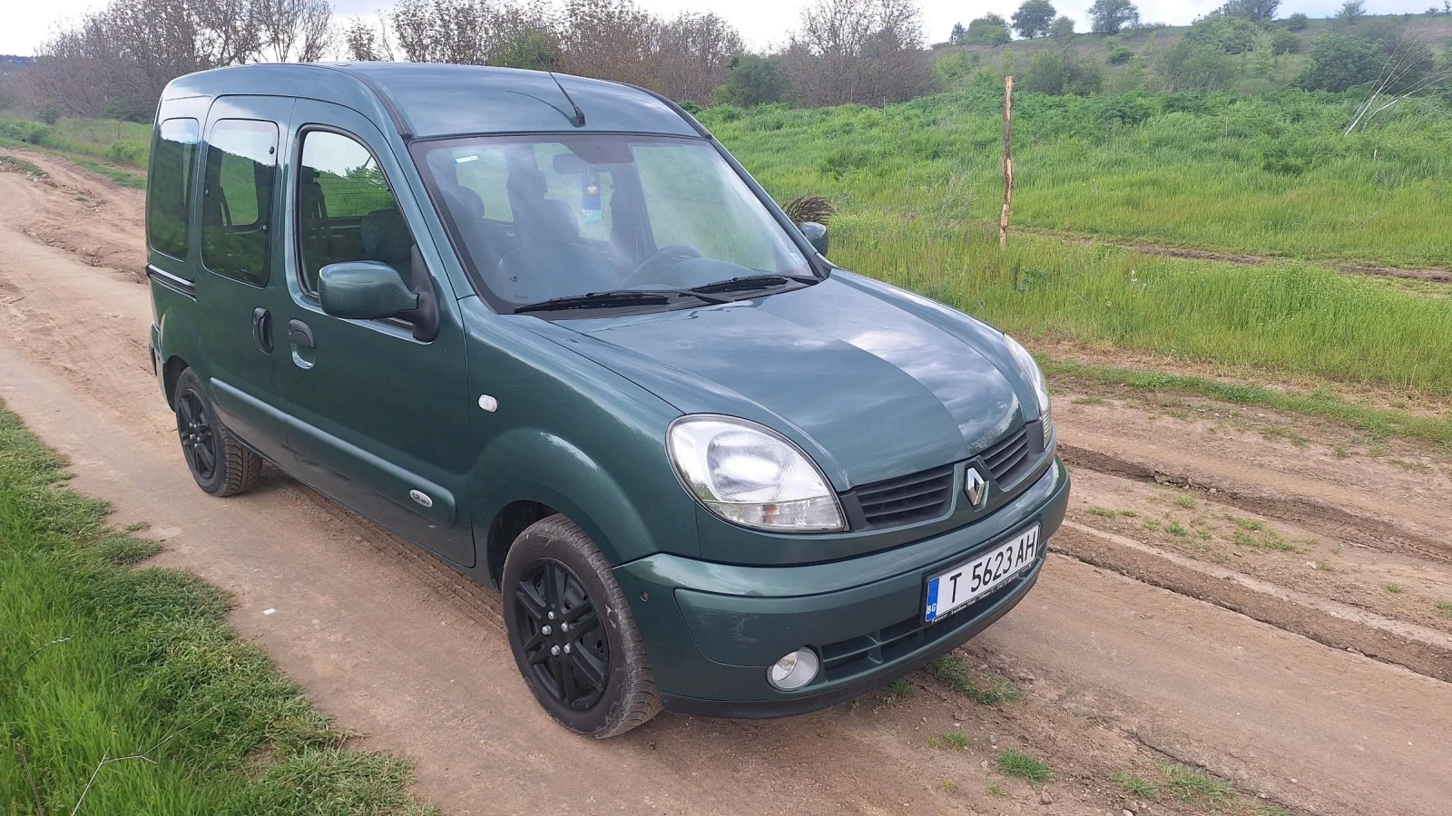 Renault Kangoo 1.2i , снимка 8 - Автомобили и джипове - 54408225
