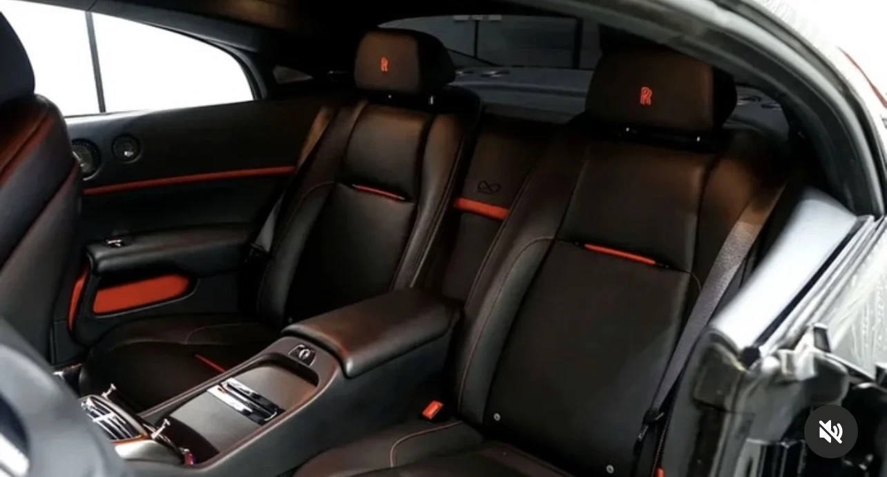 Rolls-Royce Wraith SPECIAL EDITION, снимка 8 - Автомобили и джипове - 54425506
