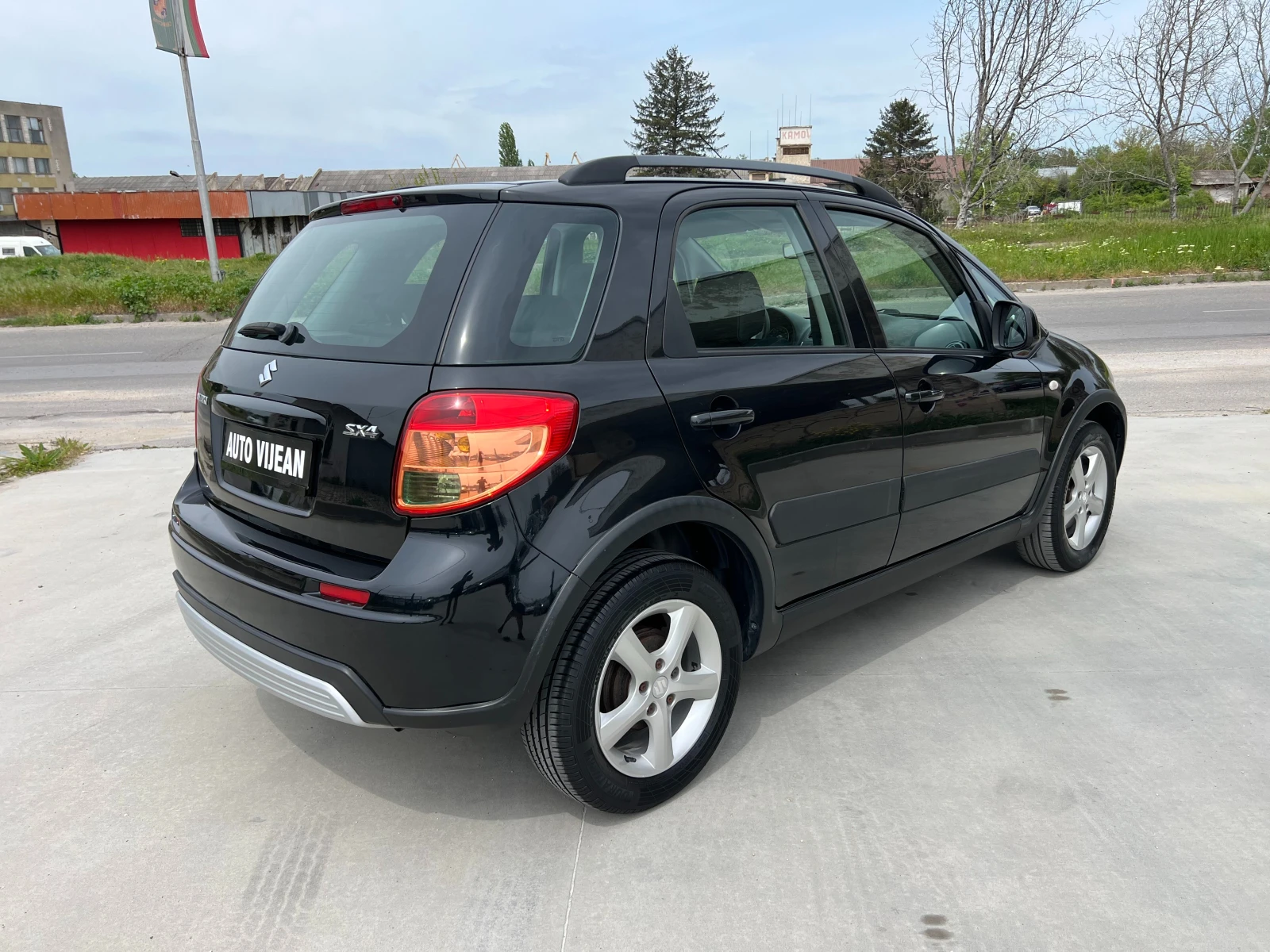 Suzuki SX4 1.5i-99к.с, снимка 4 - Автомобили и джипове - 54577364