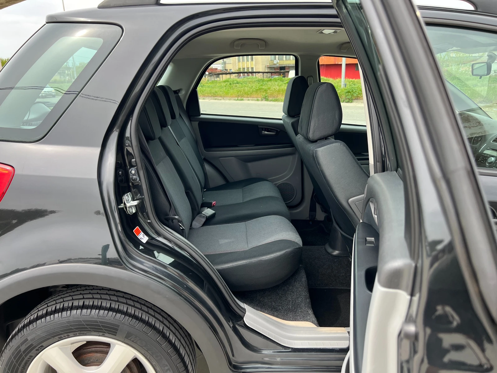 Suzuki SX4 1.5i-99к.с, снимка 14 - Автомобили и джипове - 54577364