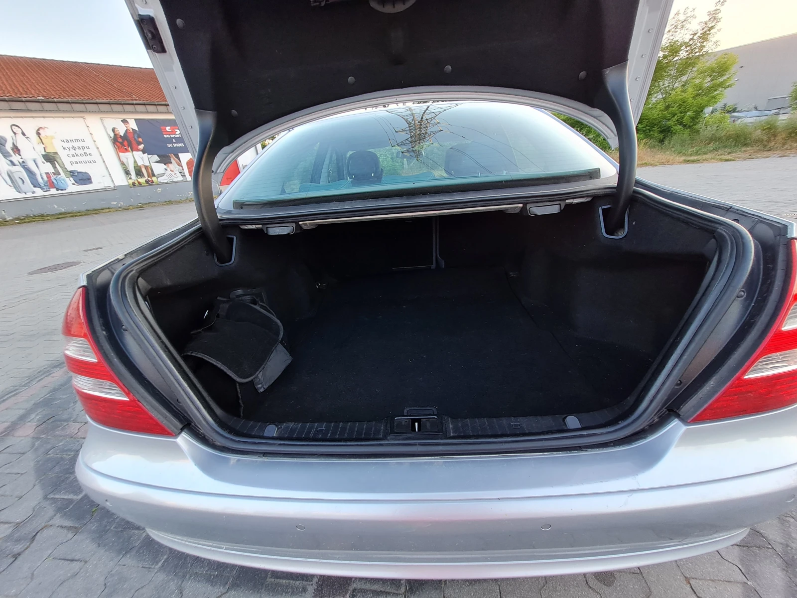 Mercedes-Benz E 280, снимка 16 - Автомобили и джипове - 54973266