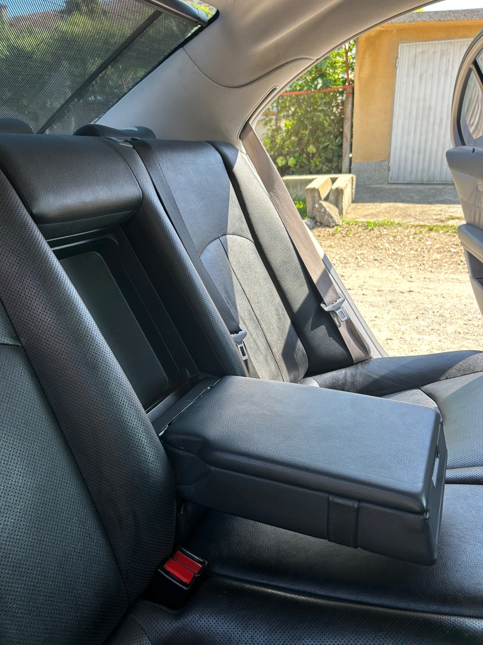 Mercedes-Benz E 500, снимка 10 - Автомобили и джипове - 55180059
