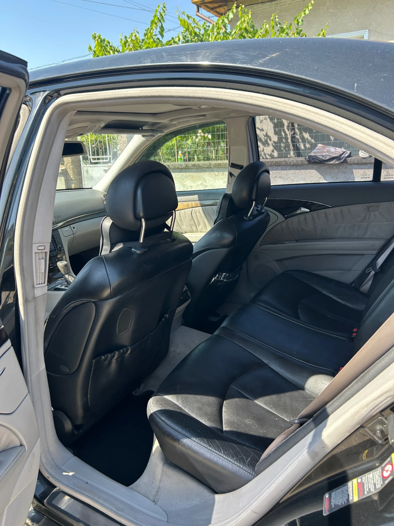 Mercedes-Benz E 500, снимка 13 - Автомобили и джипове - 55180059