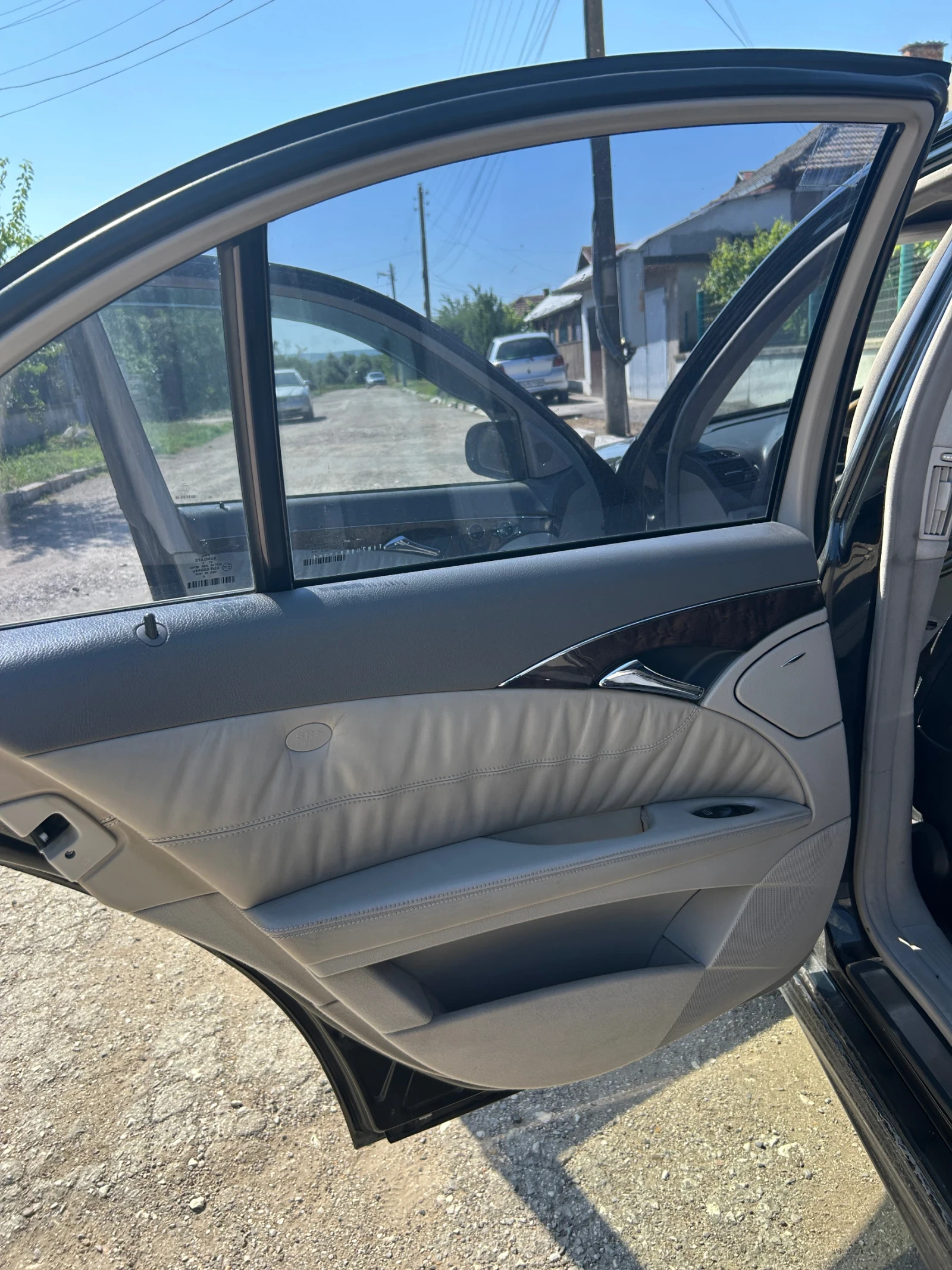 Mercedes-Benz E 500, снимка 14 - Автомобили и джипове - 55180059