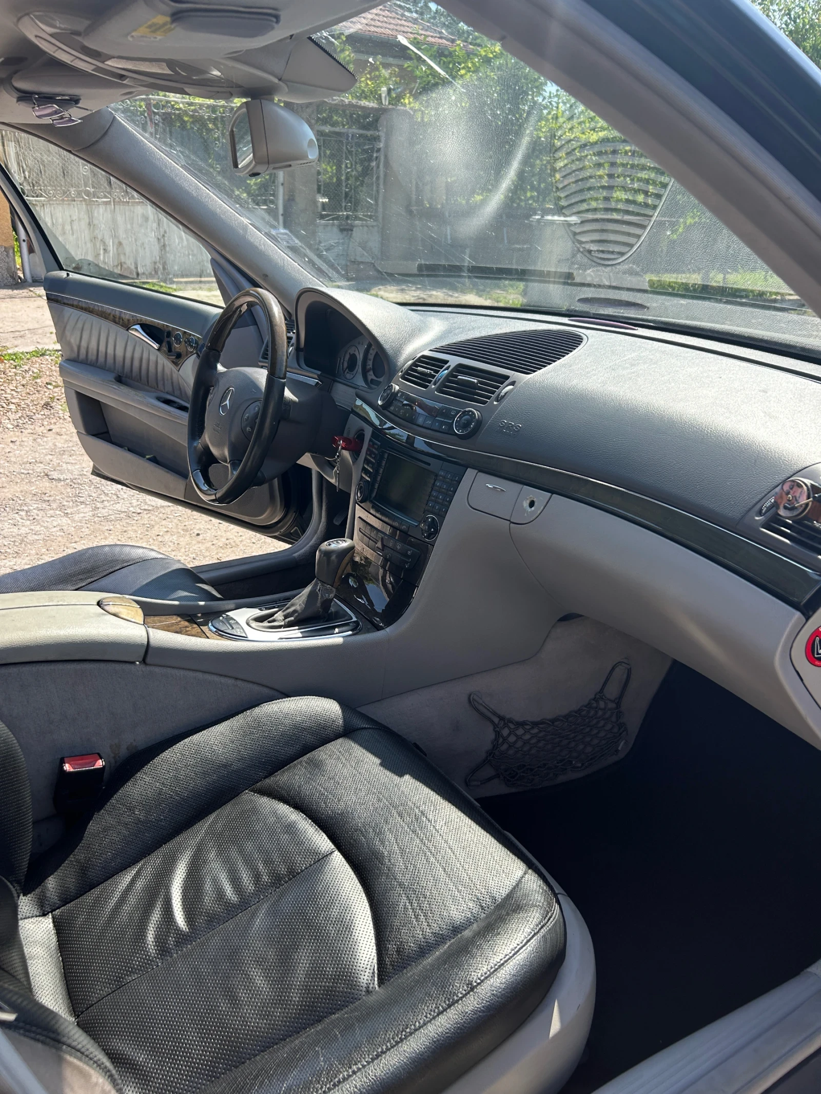 Mercedes-Benz E 500, снимка 8 - Автомобили и джипове - 55180059